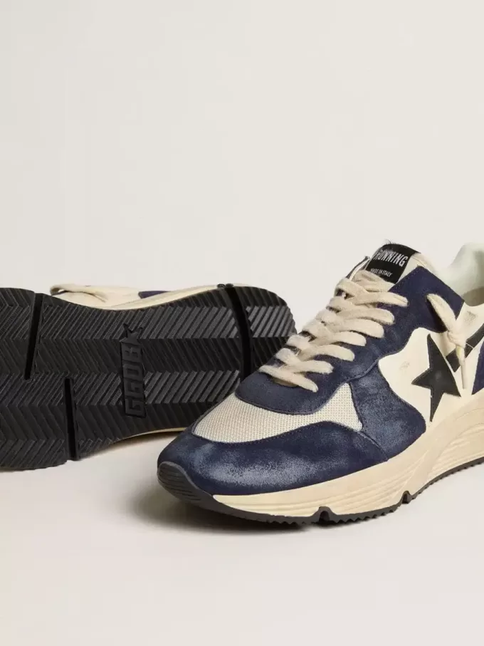 Herren-Sneaker „Running Sole” aus schwarzem und beigem Nappaleder mit schwarzem Stern und Fersenlasche