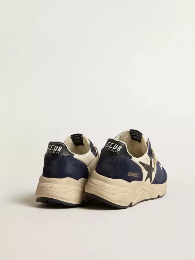 Herren-Sneaker „Running Sole” aus schwarzem und beigem Nappaleder mit schwarzem Stern und Fersenlasche