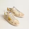 Herren-Sneaker Stardan aus beigem Leder mit honigfarbenem Nubuk-Stern und Fersenlasche
