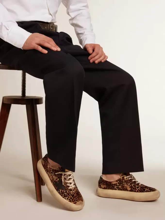 Herren-Space-Star aus Ponyfell mit Animal-Print und Lammfellfutter