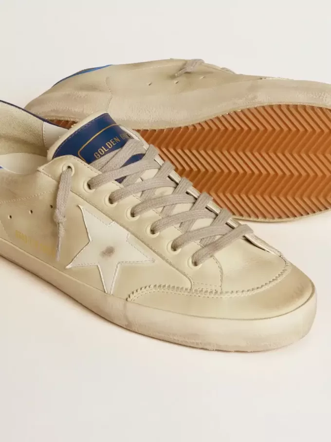 Herren-Super-Star LTD aus Nubukleder mit weißem Lederstern und blauer Fersenlasche