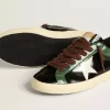 Herren-Super-Star LTD aus schwarzem laminiertem Leder mit weißem Lederstern und Fersenlasche Herren-Super-Star LTD aus schwarzem laminiertem Leder mit weißem Lederstern und Fersenlasche