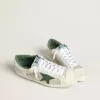 Herren-Super-Star LTD aus weißem Wildleder und Mesh mit grünem Lederstern und silberner Fersenlasche Herren-Super-Star LTD aus weißem Wildleder und Mesh mit grünem Lederstern und silberner Fersenlasche