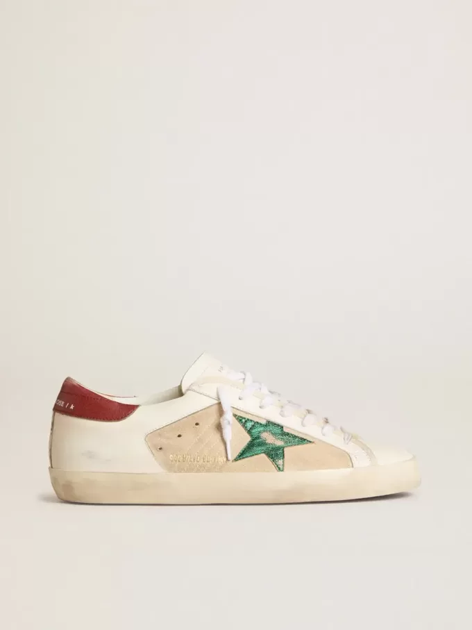 Herren-Super-Star LTD aus Wildleder mit grünem Metallic-Stern und roter Fersenlasche Herren-Super-Star LTD aus Wildleder mit grünem Metallic-Stern und roter Fersenlasche