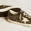 Herren-Superstar aus schwarzem Nappaleder mit Nieten und weißem Lederstern Herren-Superstar aus schwarzem Nappaleder mit Nieten und weißem Lederstern
