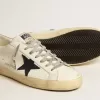 Herren-Superstar aus weißem Leder mit mitternachtsblauem Canvas-Stern und tabakfarbenem Leder-Fersenriemen