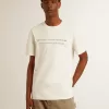 Herren-T-Shirt aus altweißer Baumwolle mit Print und Stickerei