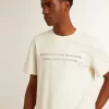 Herren-T-Shirt aus altweißer Baumwolle mit Print und Stickerei
