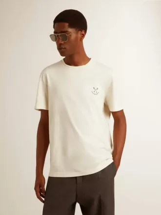 Herren-T-Shirt aus Baumwolle in Altweiß mit Aufdruck auf der Brust