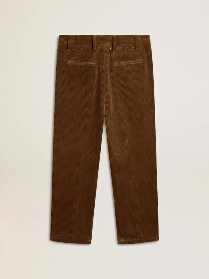 Herrenhose aus dunkelolivfarbenem Cord