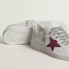 Herrenmodell Ball Star LTD mit rotem Stern und silberner Fersenlasche Herrenmodell Ball Star LTD mit rotem Stern und silberner Fersenlasche