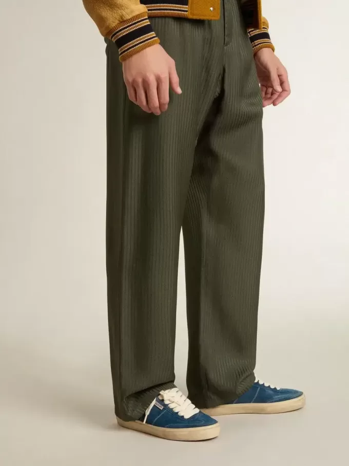 Herrenmodell Soul Star aus blauem Wildleder mit weißer Lederferse