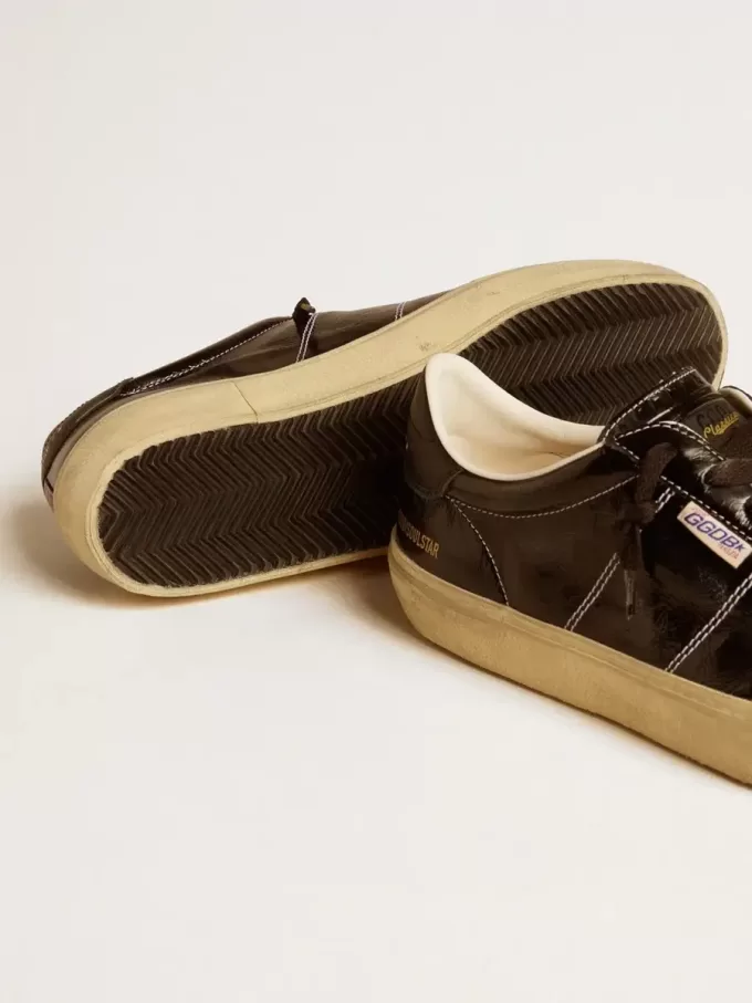 Herrenmodell Soul Star aus schwarzem Lackleder mit Fersenlasche aus schwarzem Leder
