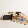 Herrenmodell Stardan LTD aus tabakfarbenem Wildleder und Mesh mit blauem Stern und Lederlasche an der Ferse