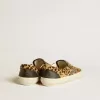 Herrenmodell VCE Penstar aus Ponyfell mit Leopardenmuster und schwarzer Lederkappe an der Ferse