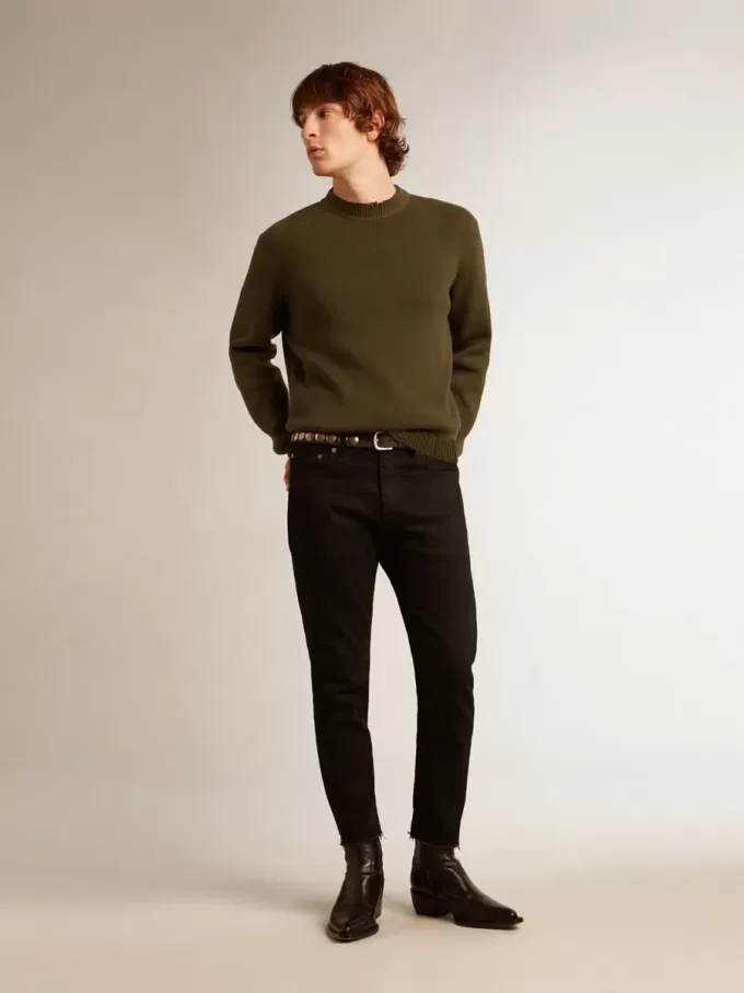 Herrenpullover mit Rundhalsausschnitt aus militärgrüner Baumwolle