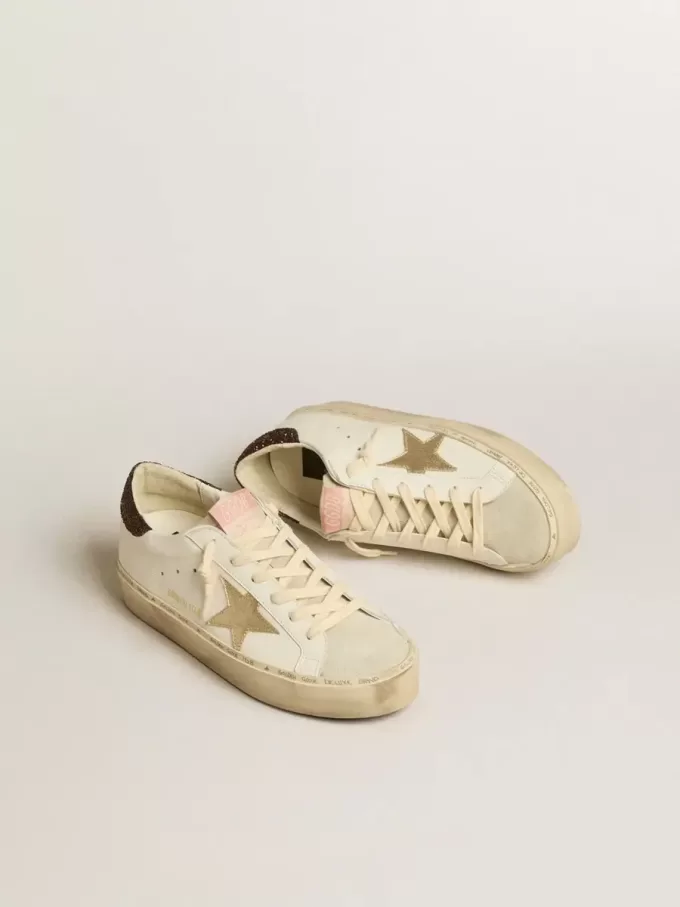 Hi Star mit platinmetallischem Lederstern und glitzernder Fersenlasche