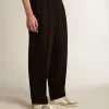 Hose aus schwarzer Woll-Viskose-Mischung Hose aus schwarzer Woll-Viskose-Mischung