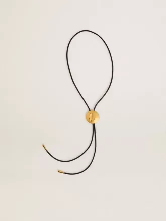Jewelmates Bolo-Krawattenkette aus schwarzem Leder mit antikgoldenen Metalldetails