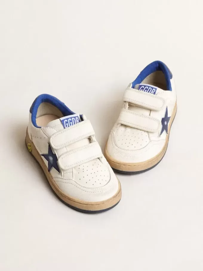 Junior Ball Star mit blauem Metallic-Lederstern und Fersenlasche