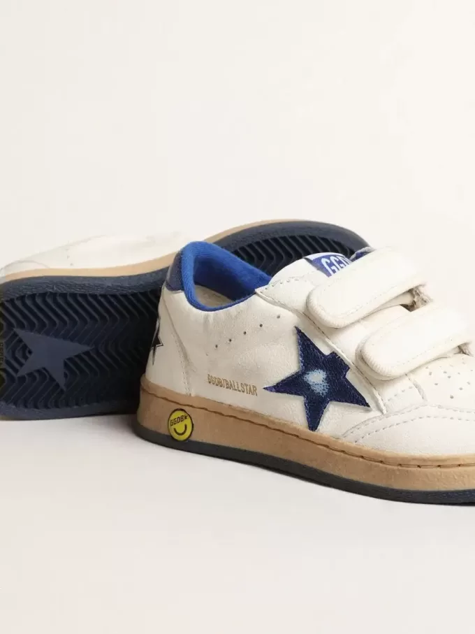 Junior Ball Star mit blauem Metallic-Lederstern und Fersenlasche