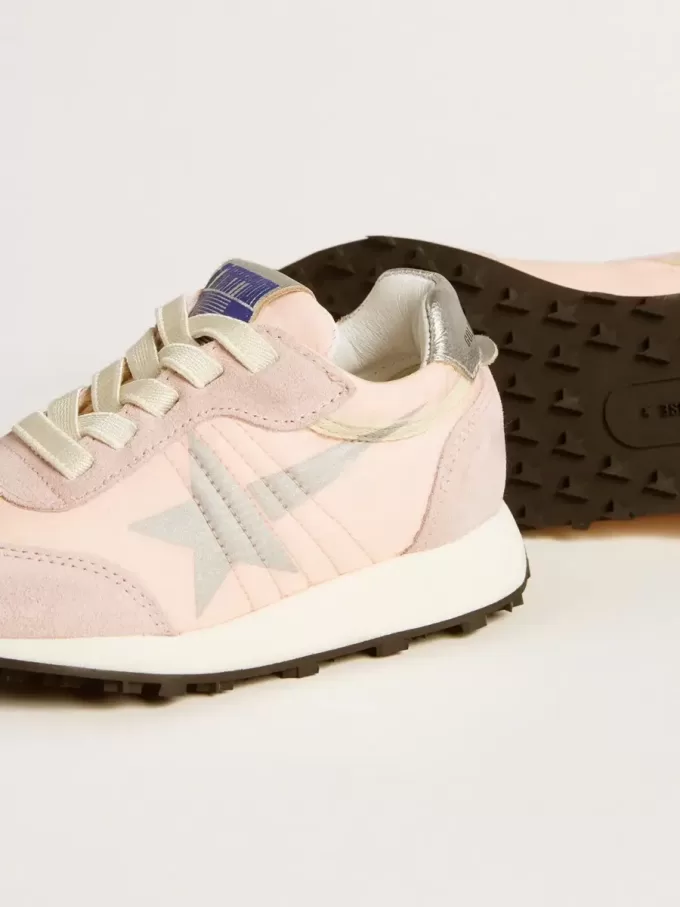 Junior Marathon aus rosa Nylon mit aufgedrucktem Stern und Lederlasche an der Ferse