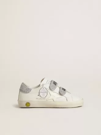 Junior Old School mit silberner Fersenlasche und Riemen aus Swarovski-Kristallen