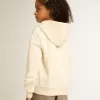 Kapuzensweatshirt in Altweiß mit Aufnähern Kapuzensweatshirt in Altweiß mit Aufnähern