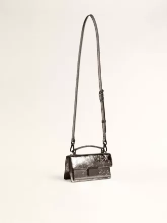 Kleine Venezia-Tasche aus anthrazitgrauem Metallic-Leder mit schwarzen Details