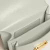 Kleine Venezia-Tasche aus mineralgrauem Leder mit Golddetails