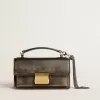Kleine Venezia-Tasche aus schwarzem Distressed-Leder mit goldenen Details