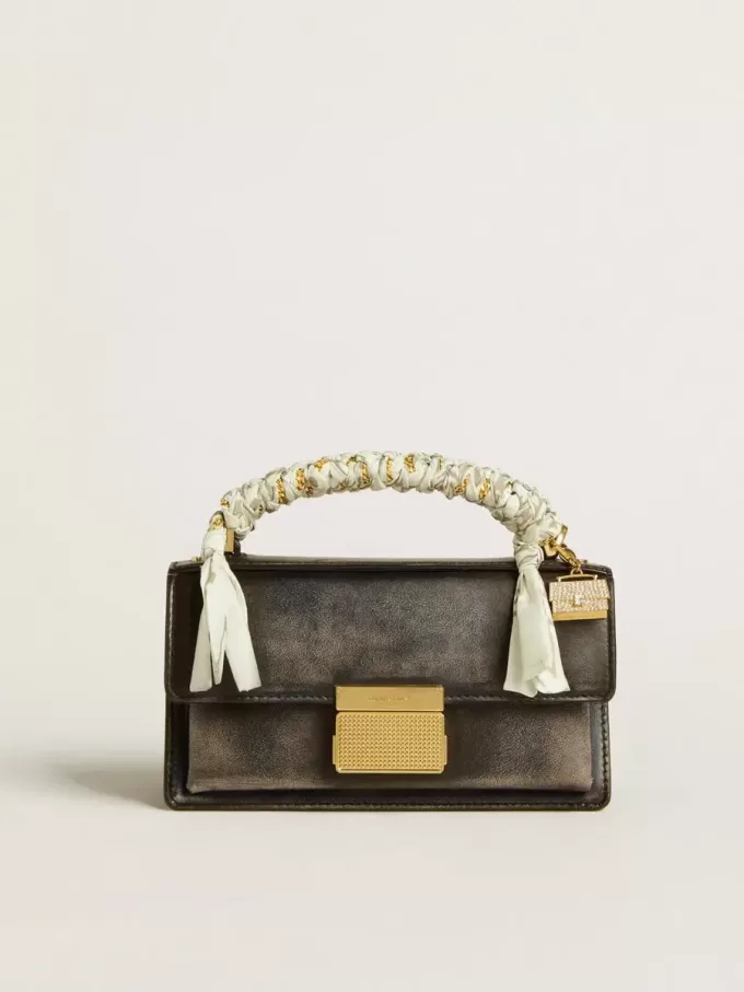Kleine Venezia-Tasche aus schwarzem Distressed-Leder mit goldenen Details