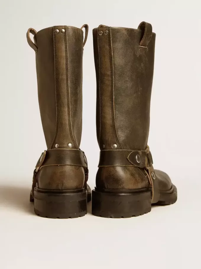 Kurt-Stiefel aus schwarzem Leder mit silberner Schnalle Kurt-Stiefel aus schwarzem Leder mit silberner Schnalle
