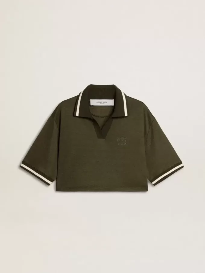 Kurz geschnittenes Damen-Polohemd aus militärgrünem Jersey mit Stickerei