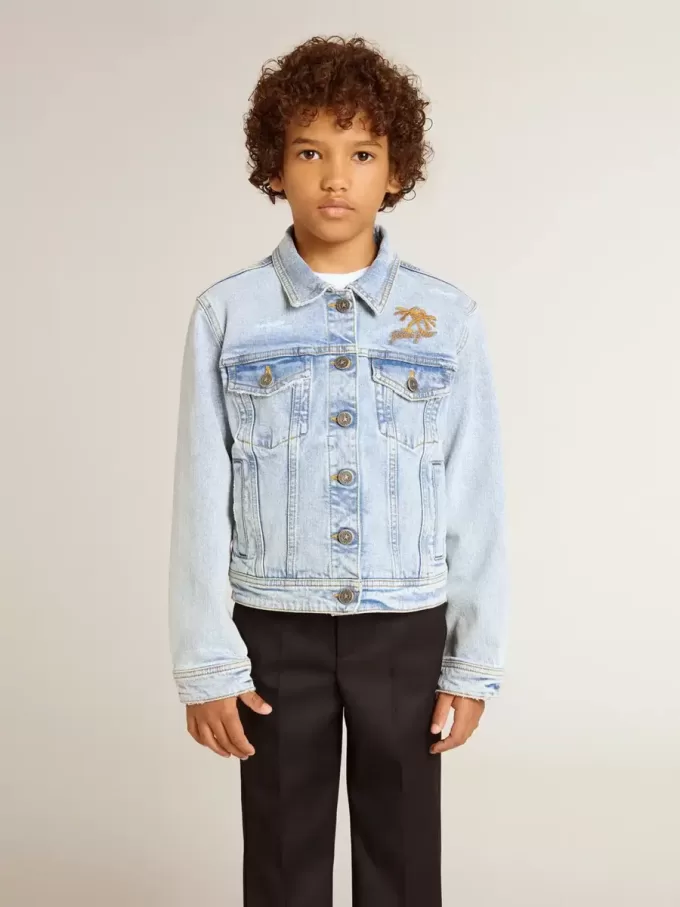 Leichte Jeansjacke mit Stickerei