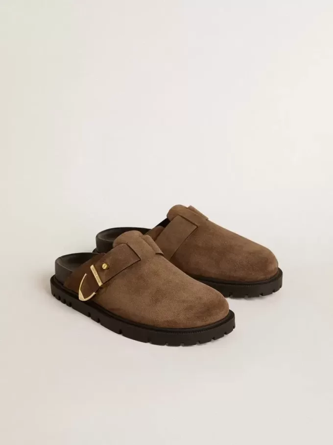 Lucy Sabot für Damen aus taubengrauem Wildleder mit goldener Metallschnalle