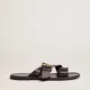 Margaret Flache Sandalen für Damen aus schwarzem, kunstharzbeschichtetem Leder