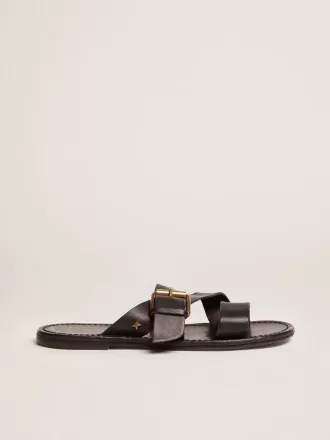 Margaret Flache Sandalen für Damen aus schwarzem, kunstharzbeschichtetem Leder