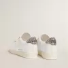 Matchstar aus weißem Leder mit silbernem Glitzer-Fersenaufsatz Matchstar aus weißem Leder mit silbernem Glitzer-Fersenaufsatz