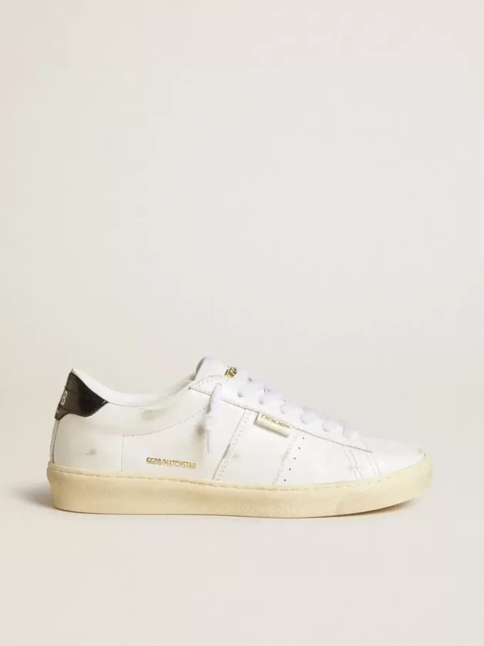 Matchstar für Damen aus weißem Leder mit dunkelblauer Lederferse