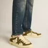 May Junior in weißem und militärgrünem Leder May Junior in weißem und militärgrünem Leder