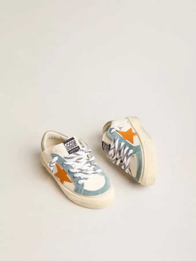 May Teen aus Nappaleder mit orangefarbenem Lederstern und blauen Wildledereinsätzen