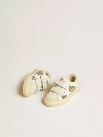 May Teen aus weißem Leder und Goldglitter mit weißem Lederstern May Teen aus weißem Leder und Goldglitter mit weißem Lederstern