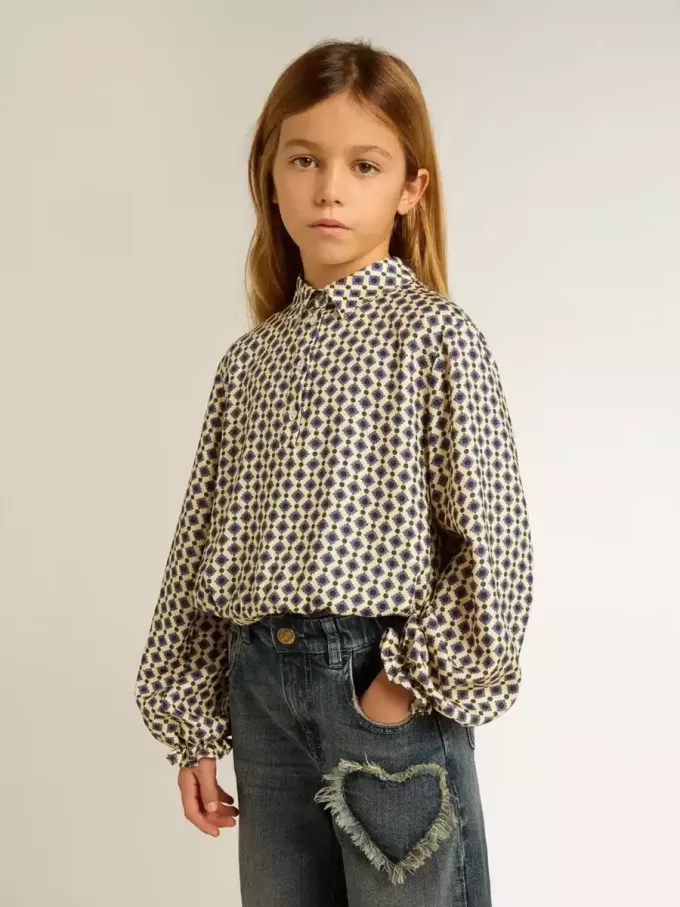 Mädchen-Poloshirt mit geometrischem Print Mädchen-Poloshirt mit geometrischem Print
