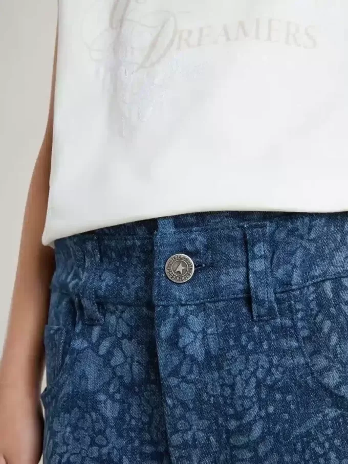 Mädchenjeans in mittlerer Waschung mit Print