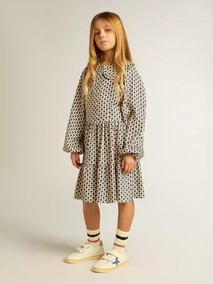 Mädchenkleid mit geometrischem Print und abnehmbarem Kragen