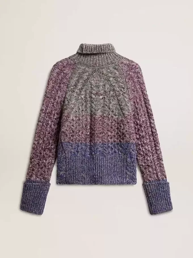 Mehrfarbiger Damenpullover mit hohem Kragen aus Mouliné-Garn Mehrfarbiger Damenpullover mit hohem Kragen aus Mouliné-Garn