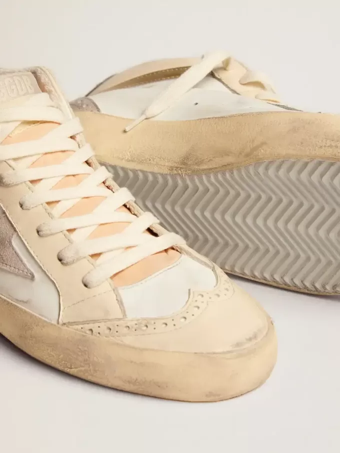 Mid Star für Damen mit Stern aus hellgrauem Wildleder und goldenem Flash