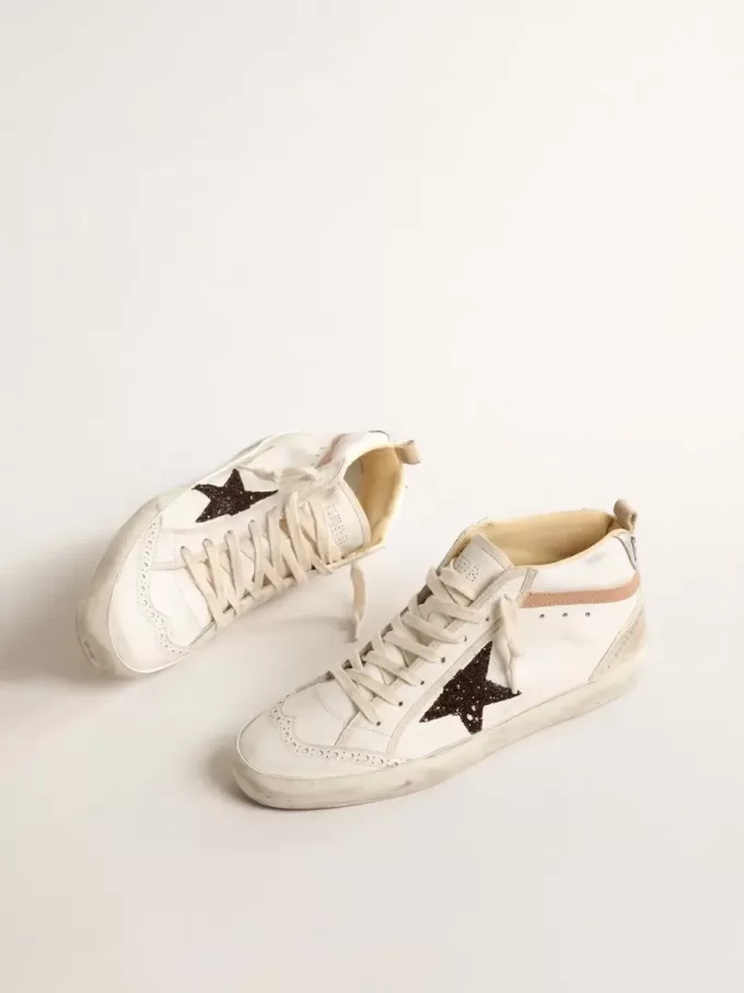 Mid Star LTD aus Nappaleder mit Glitzerstern und nudefarbenem Lederbesatz Mid Star LTD aus Nappaleder mit Glitzerstern und nudefarbenem Lederbesatz