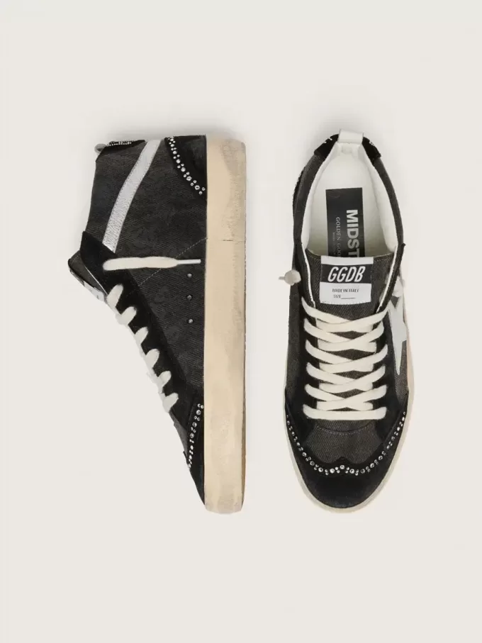 Mid Star LTD aus schwarzem Denim mit Wildledereinsätzen und Swarovski-Kristallen